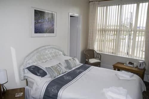 Fourways Guest House, Room