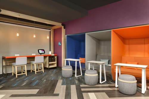 Tru by Hilton Cheyenne WY, Lobby