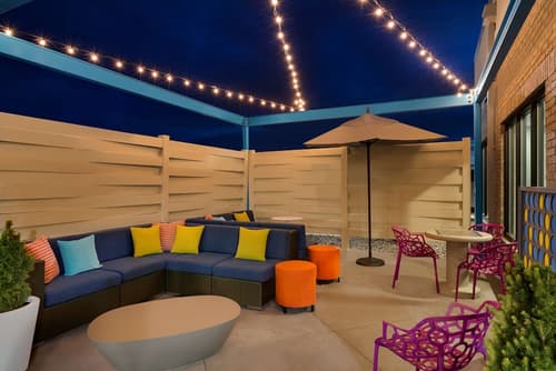 Tru by Hilton Cheyenne WY, Terrace/patio