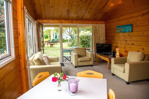 Tatahi Lodge Beach Resort, Living area