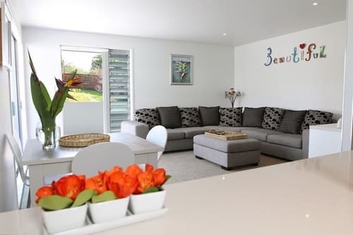 Kokomo Retreat, Living area