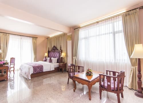 Phnom Penh Era Hotel, Room