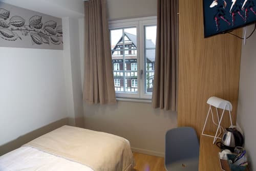 Hôtel Aigle d'Or, Room