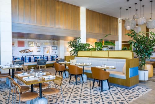 Inn at the Pier Pismo Beach, Curio Collection by Hilton, Lobby