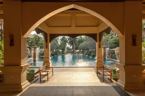 Avalon Beach Resort, Reception