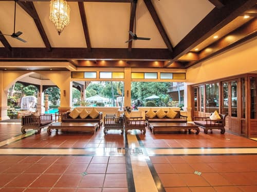 Avalon Beach Resort, Lobby sitting area