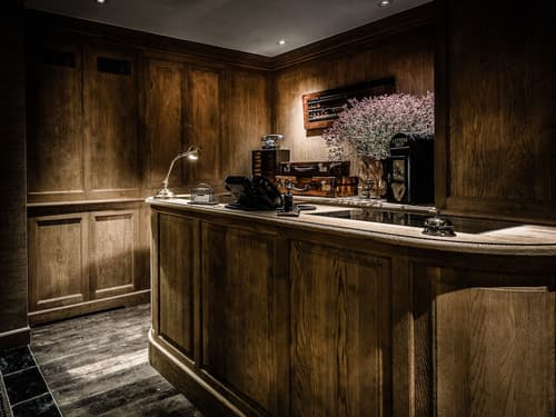 1898 The Post, Reception