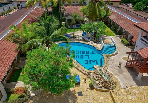 Best Western Jangwani Sea Breeze Hotel