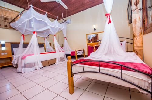 Best Western Jangwani Sea Breeze Hotel