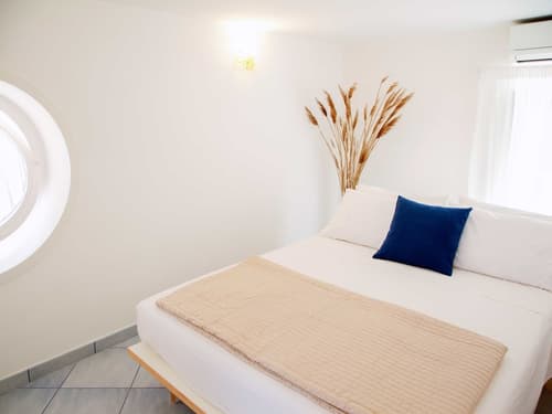 Antonio Massa Lubrense, Room