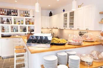 Nymfes, Breakfast buffet