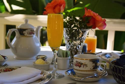 Simpson House Inn, Reception