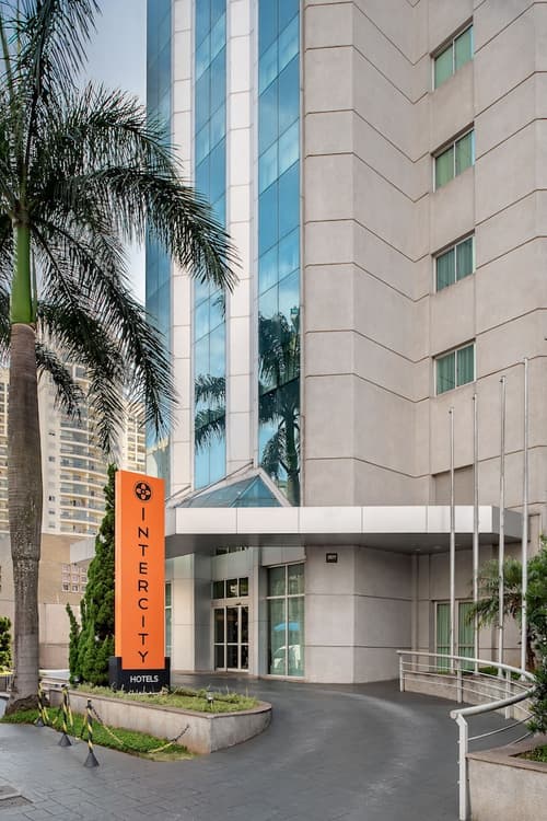 Intercity São Paulo Ibirapuera, Front of property