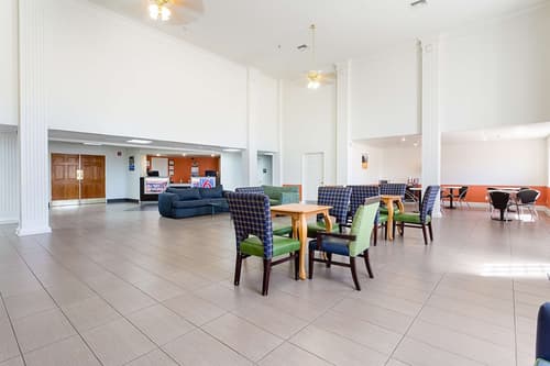 Motel 6 Williams, AZ - West - Grand Canyon, Lobby sitting area