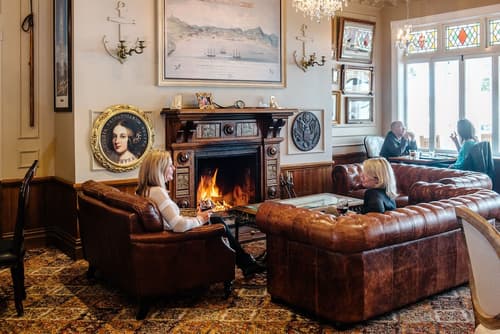 The Duke of Marlborough Hotel, Lobby lounge