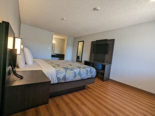 Motel 6 Kingman, AZ - Route 66 West, Room