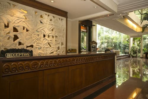 Parigata Resort & Spa, Reception