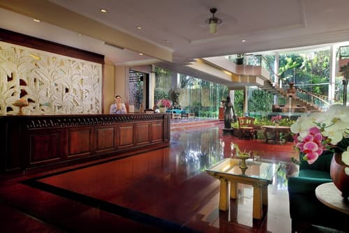 Parigata Resort & Spa, Reception