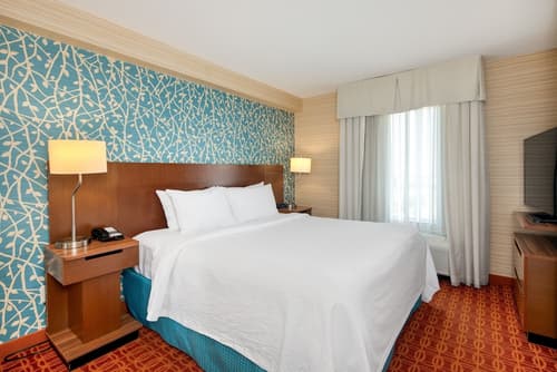Fairfield Inn and Suites by Marriott Toronto Airport
