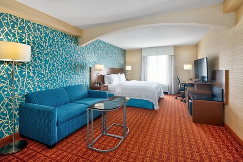 Fairfield Inn and Suites by Marriott Toronto Airport