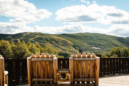 Highland Lodge, Primary image