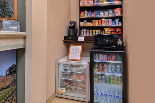 University Inn & Suites