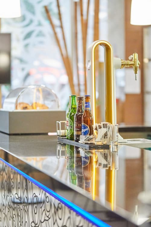 Hotel Silken Puerta de Valencia, Snack bar