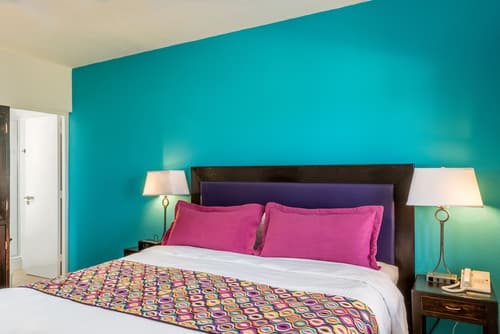 MVC Eagle Beach, Room