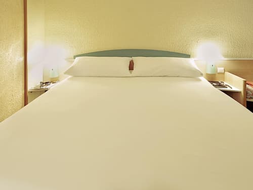 ibis Swansea
