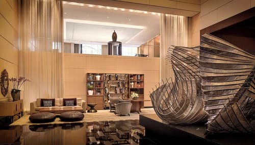 Park Hyatt Zurich, Lobby