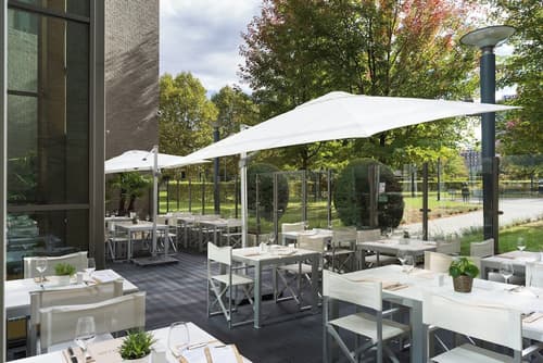 Courtyard by Marriott Brussels, Bar (on property)