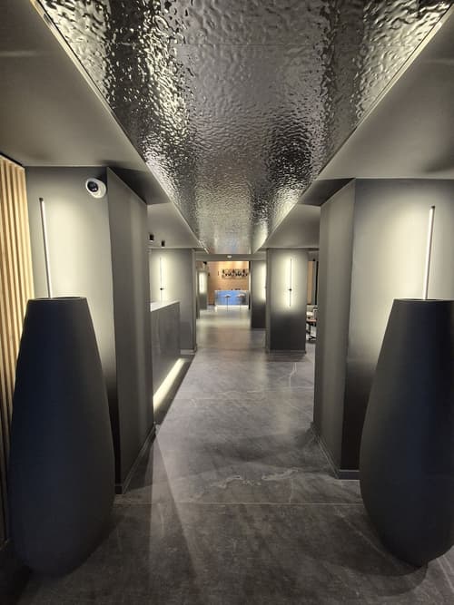 The Alassia Hotel, Lobby