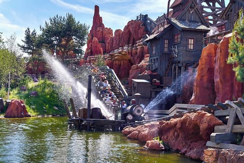 Disneyland® Hotel