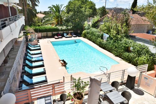 Zenitude Hôtel-Résidences Le Cannet, Pool