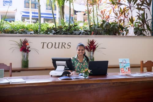 Hotel Tamarindo Diria Beach Resort, Concierge desk