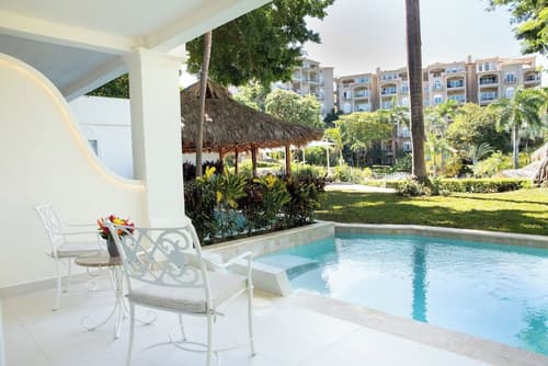 Hotel Tamarindo Diria Beach Resort, Private pool