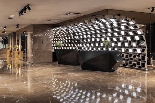 EPIC SANA Marques Hotel, Reception