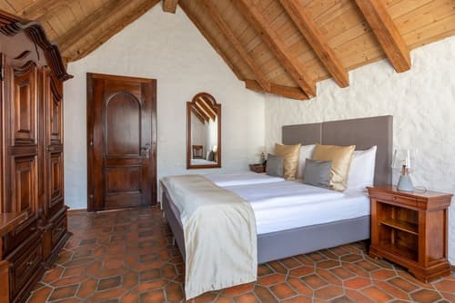 Swiss-Chalet Merlischachen - Romantik Schloss-Hotel am See, Room