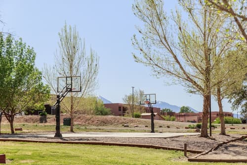 Aarchway Inn, Basketball court