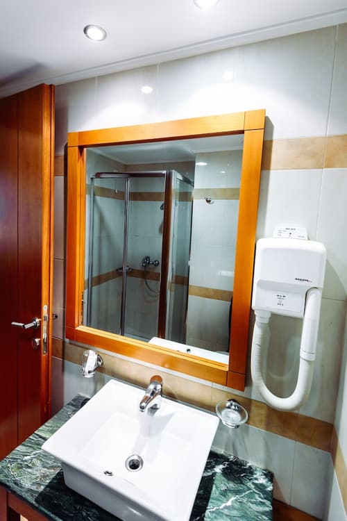 The Athens Mirabello, Room