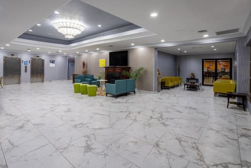 Days Hotel by Wyndham North Bergen /NYC Area
