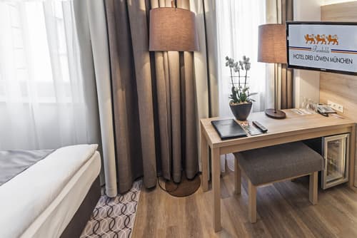Drei Löwen Hotel, Room