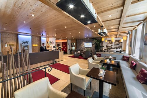 Drei Löwen Hotel, Lobby