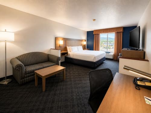Stay USA Hotel & Suites