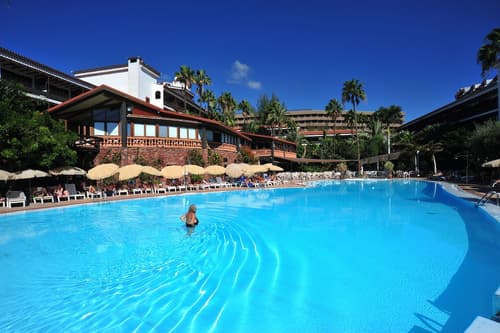 Hotel Parque Tropical, Outdoor pool