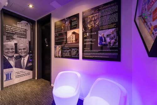 Hotel 10, Lobby sitting area