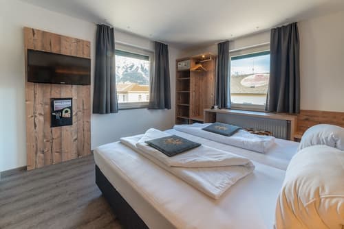 Binders Budget City Mountain Hotel, Room