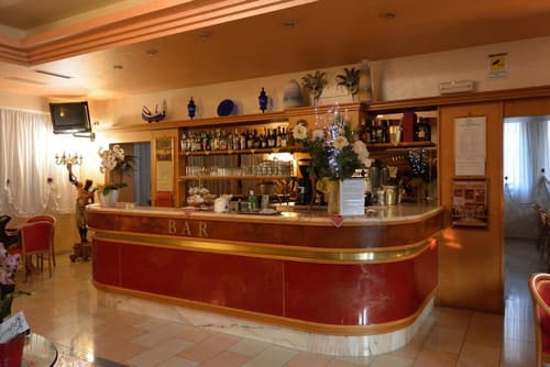Belle Arti Hotel, Bar (on property)