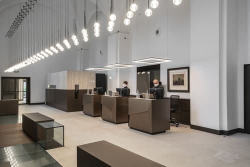 Parador de León, Reception