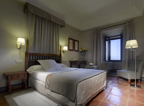 Parador de Carmona, Room